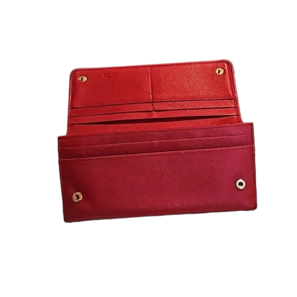 Prada Saffiano Fiocco Ribon Bifold Wallet. - Picture 4 of 16